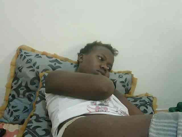 Blackdoll1 webcam