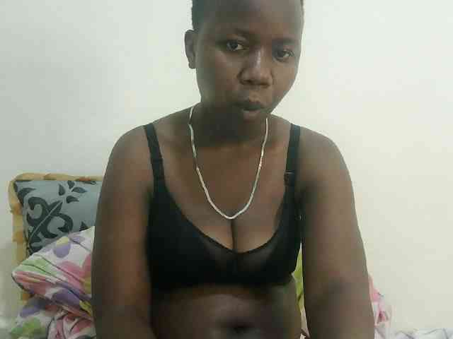 Blackdoll1 webcam
