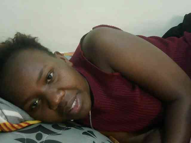 Blackdoll1 webcam
