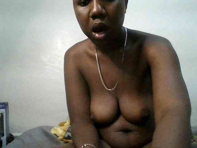 Blackdoll1 webcam
