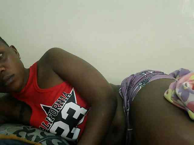 Blackdoll1 webcam