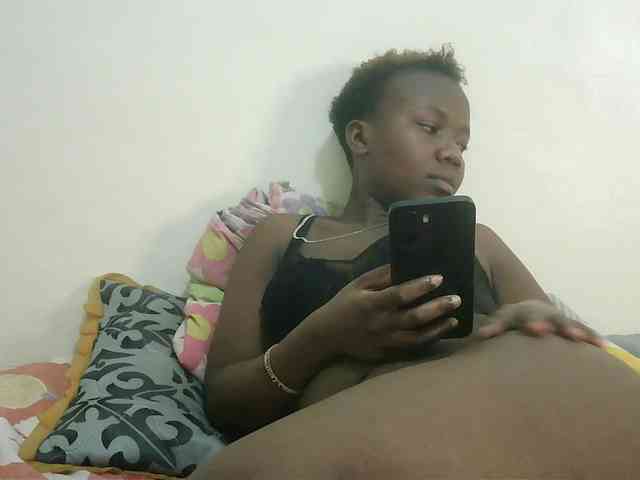 Blackdoll1 webcam