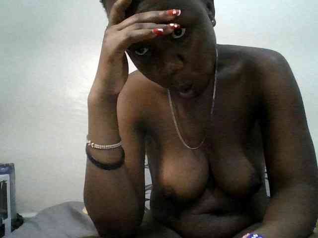 Blackdoll1 webcam