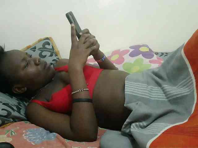Blackdoll1 webcam