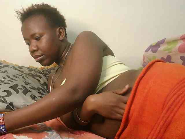 Blackdoll1 webcam