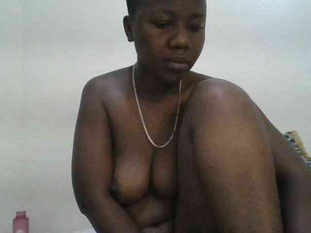 Blackdoll1 webcam