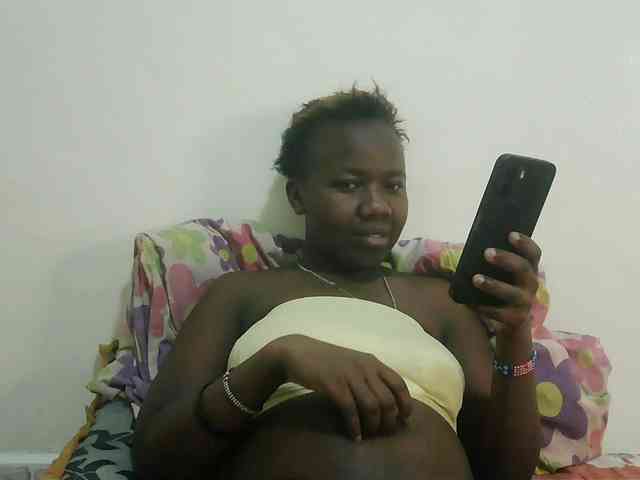 Blackdoll1 webcam