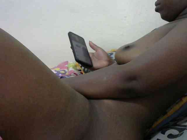 Blackdoll1 webcam
