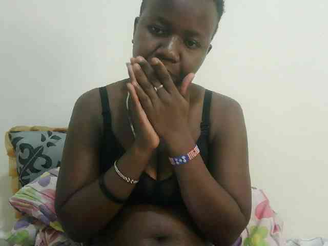 Blackdoll1 webcam