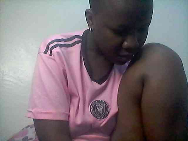 Blackdoll1 webcam