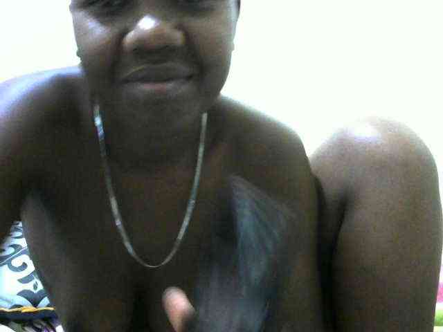Blackdoll1 webcam