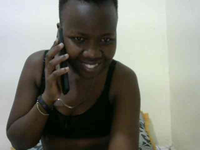 Blackdoll1 webcam