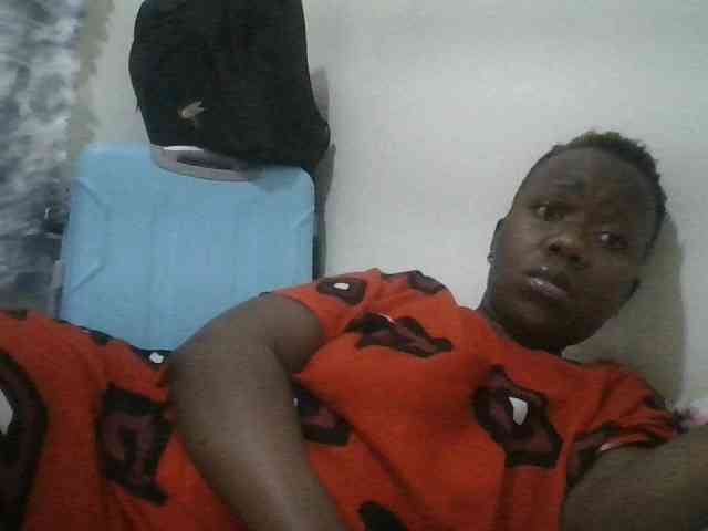Blackdoll1 webcam