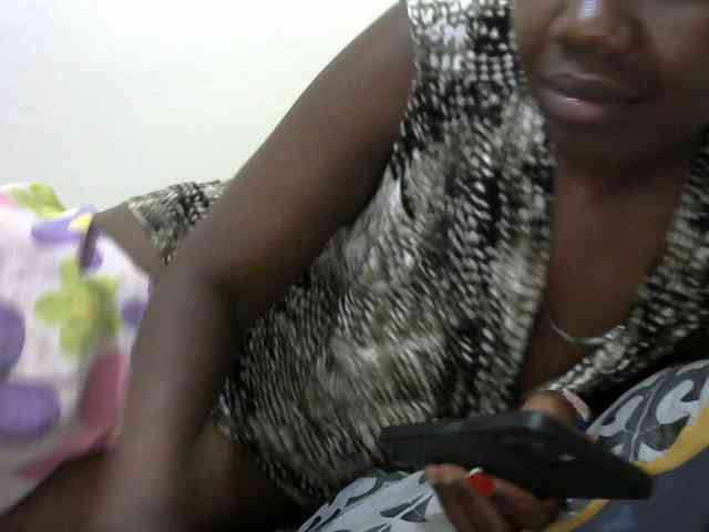 Blackdoll1 webcam