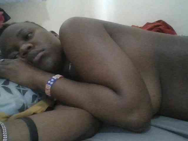 Blackdoll1 webcam