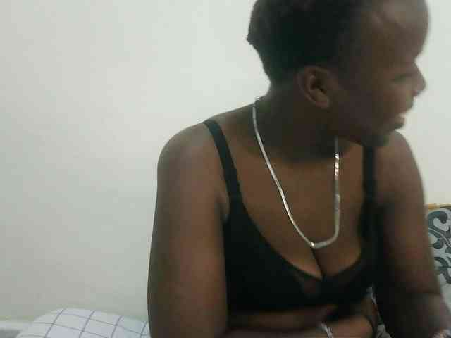 Blackdoll1 webcam