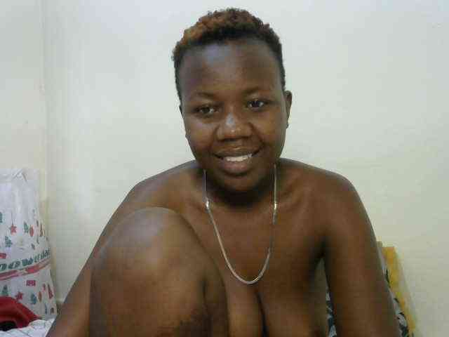 Blackdoll1 webcam