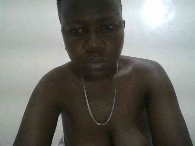 Blackdoll1 webcam