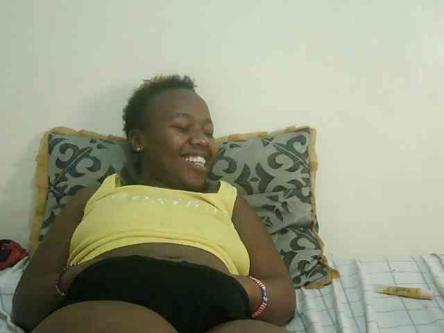 Blackdoll1 webcam