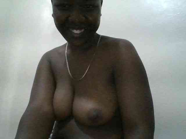 Blackdoll1 webcam