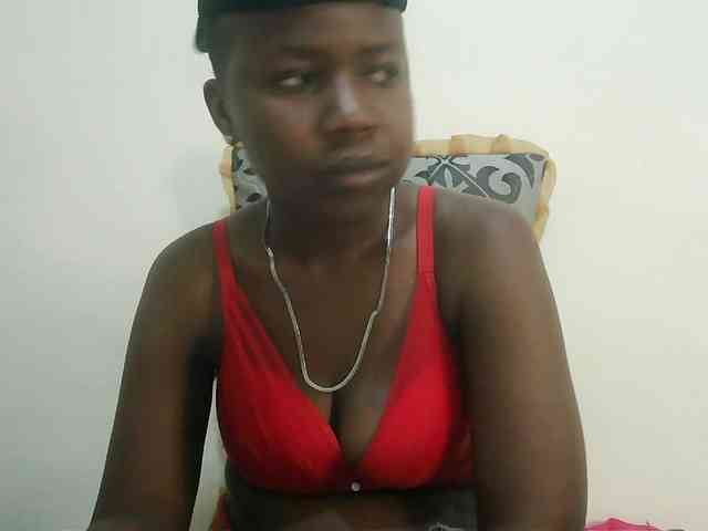 Blackdoll1 webcam