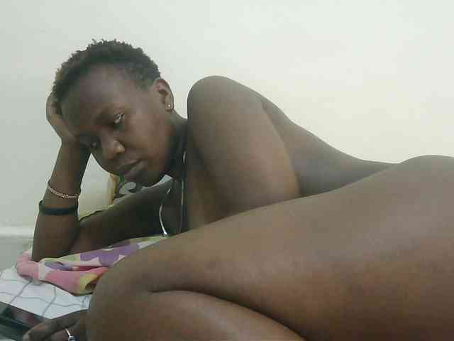 Blackdoll1 webcam