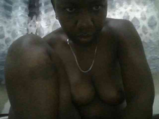 Blackdoll1 webcam