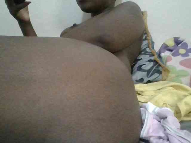 Blackdoll1 webcam
