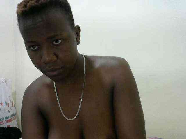 Blackdoll1 webcam
