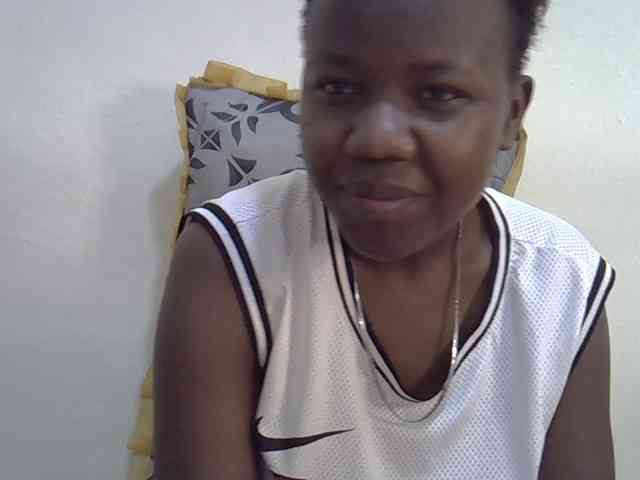 Blackdoll1 webcam