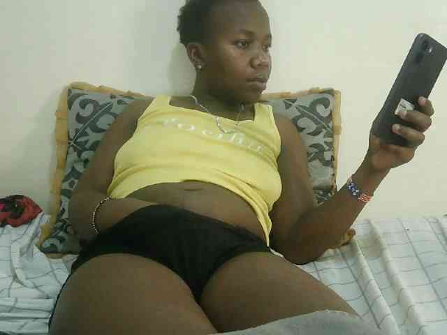Blackdoll1 webcam