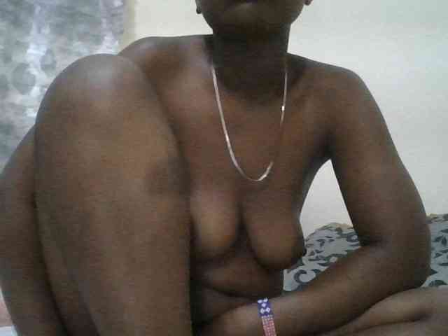Blackdoll1 webcam