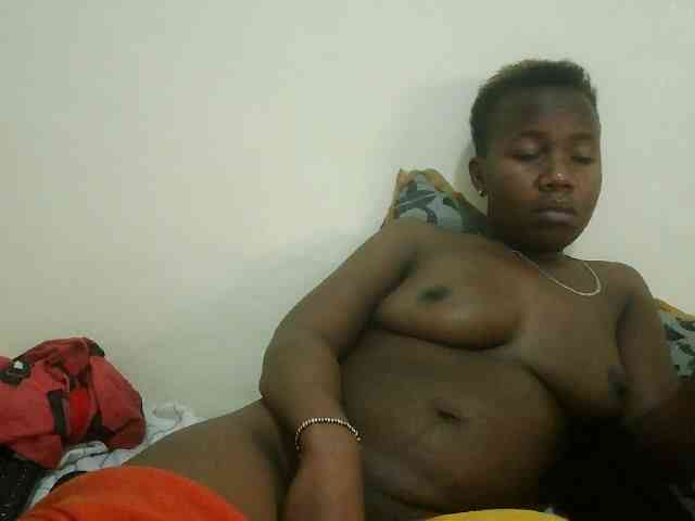 Blackdoll1 webcam