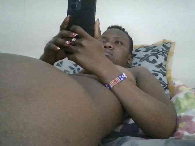 Blackdoll1 webcam