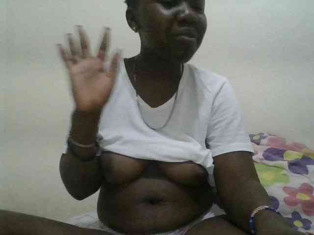 Blackdoll1 webcam