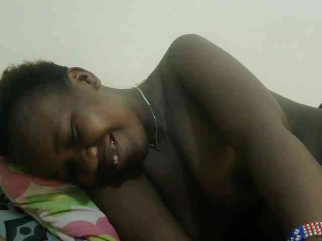Blackdoll1 webcam