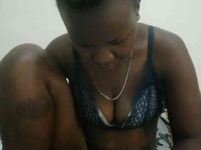 Blackdoll1 webcam