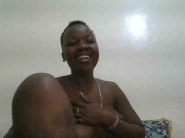 Blackdoll1 webcam