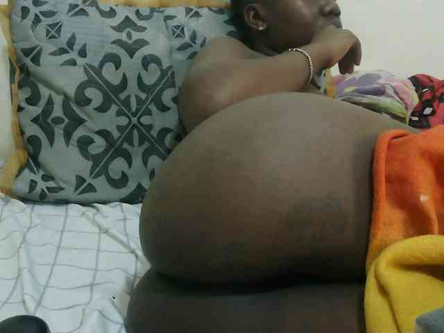 Blackdoll1 webcam