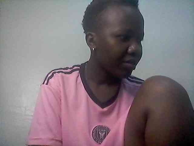 Blackdoll1 webcam