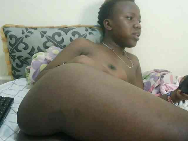 Blackdoll1 webcam