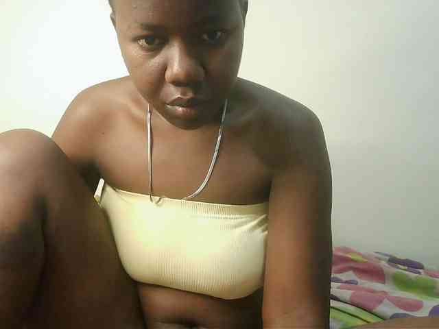 Blackdoll1 webcam
