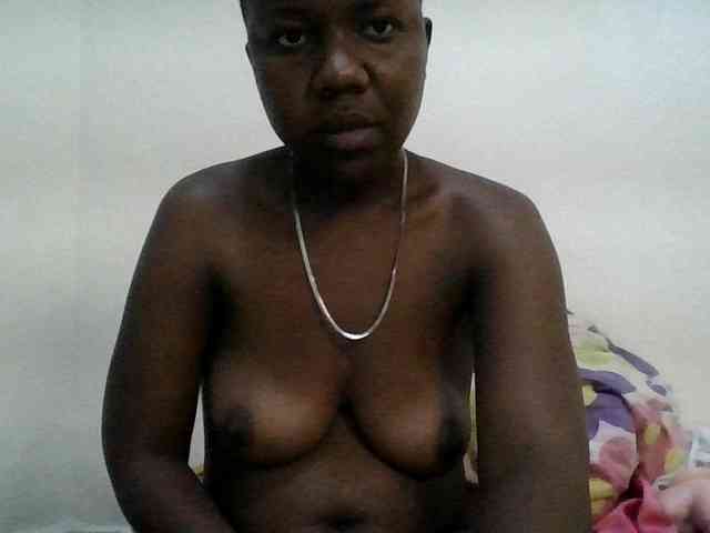 Blackdoll1 webcam