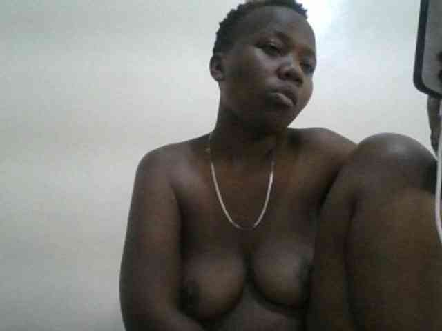 Blackdoll1 webcam