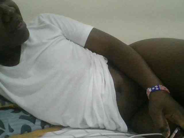 Blackdoll1 webcam