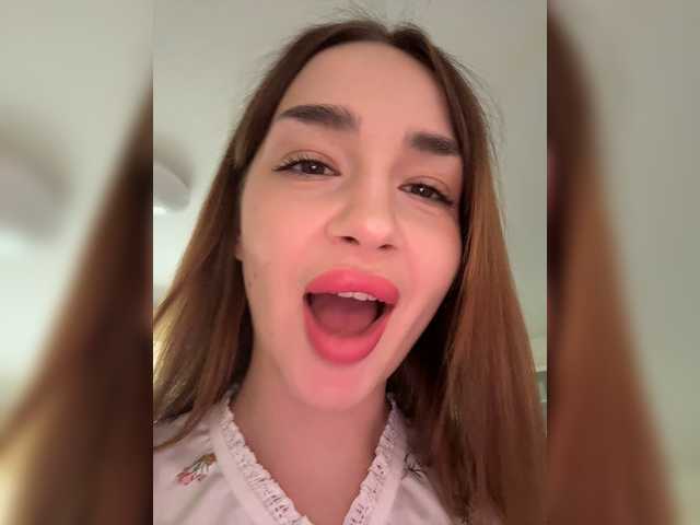 ViolettaScarlett live webcam show