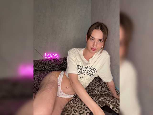 ViolettaScarlett live webcam show