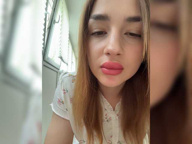 ViolettaScarlett live webcam show