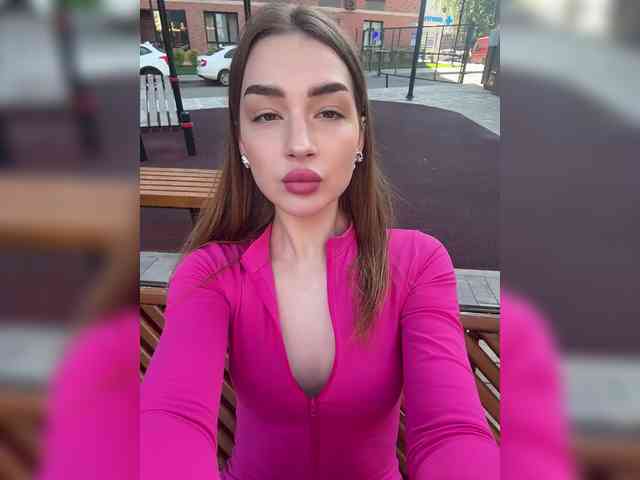 ViolettaScarlett webcam