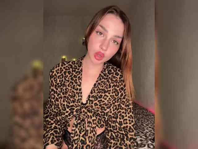 ViolettaScarlett webcam